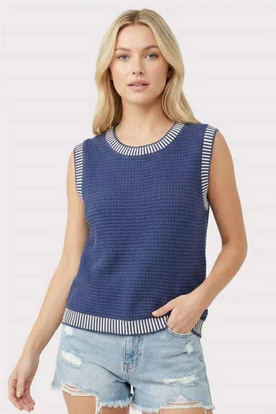 Staccato Rockport Top In Blue In Multi