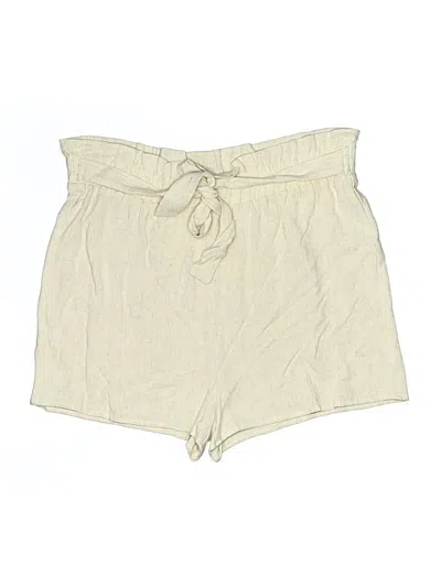 Pre-owned Staccato Shorts In Ivory
