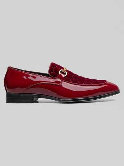 Stacy Adams Sprague Quilted Vamp Loafer In Burgundy