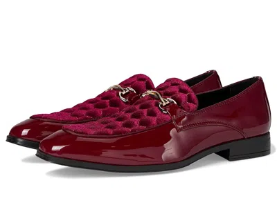 Stacy Adams Sprague Quilted Vamp Loafer In Burgundy