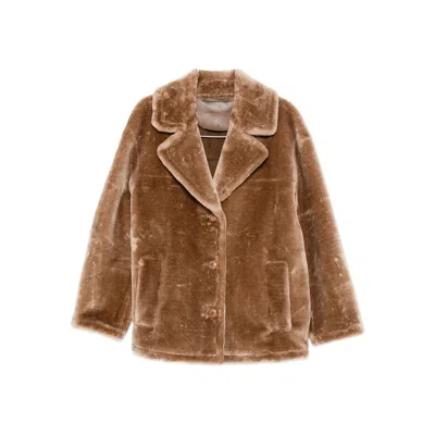 STAND STUDIO STAND STUDIO FURS