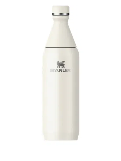 Stanley All Day Slim Bottle (600ml) In Neutral