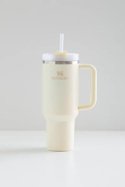 Stanley Quencher 2.0 Flowstate 40 oz Tumbler In Cream