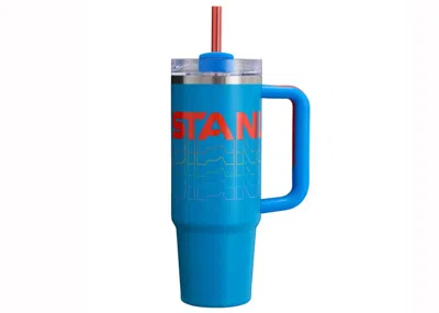 Pre-owned Stanley The Reverb Collection Flowstate Quencher 30oz Tumbler In Azure Reverb