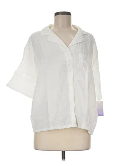 Stars Above 3/4 Sleeve Button Down Shirt In White