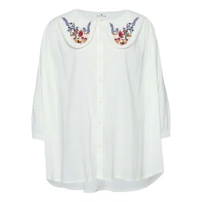 State Of Georgia Women's White / Red The Cisco Embroidered Dream Shirt Flowers Raspberry In White/red