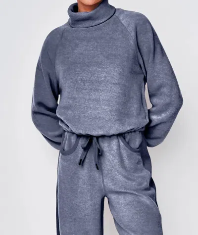 Stateside Plush Fleece Pullover Sweater In Navy In Blue