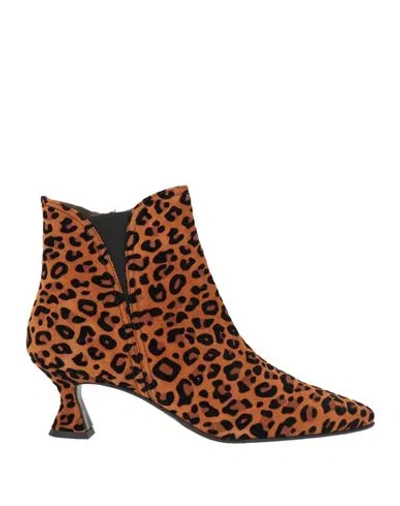 Status Woman Ankle Boots Tan Size 8 Leather In Brown
