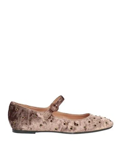 Status Woman Ballet Flats Light Brown Size 7.5 Textile Fibers In Pink