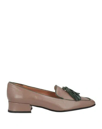 Status Woman Loafers Taupe Size 8 Leather In Brown