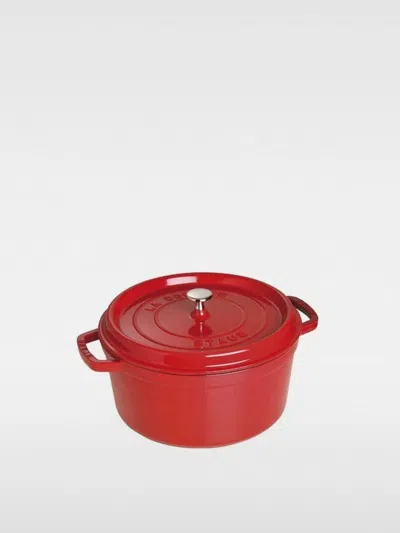 Staub Kitchen Accessories Lifestyle  In Red