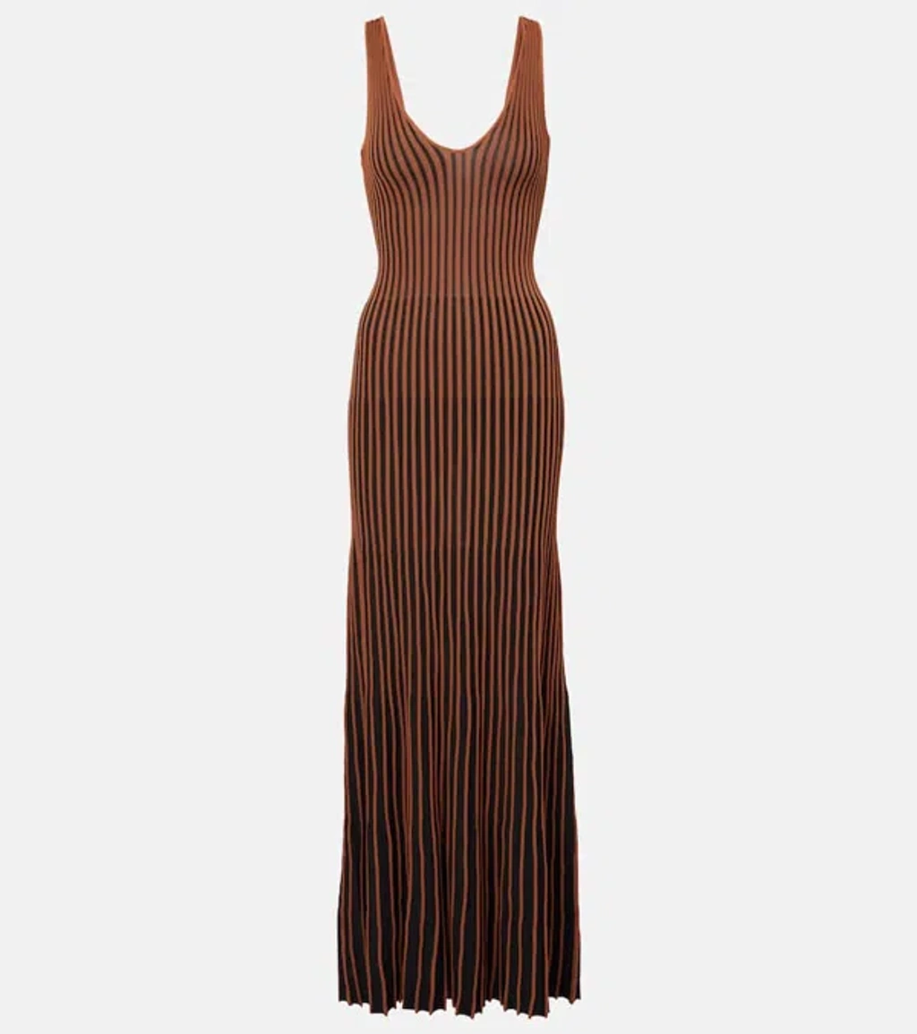 staud claretta dress Pleated Maxi The design includes elegant vertical stripes STAUD STAUD CLARETTA DRESS TAN