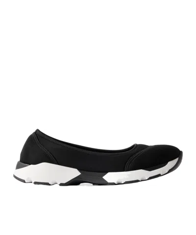 Staud Gino Flats In Black