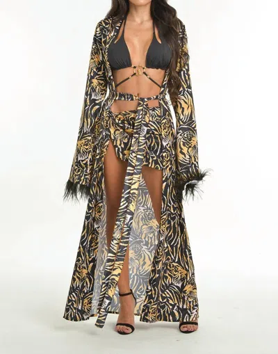 Steffany Milano Savanna Queen Kimono Set In Black In Multi