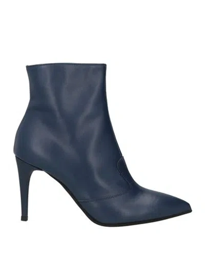 Stele Woman Ankle Boots Midnight Blue Size 12 Soft Leather