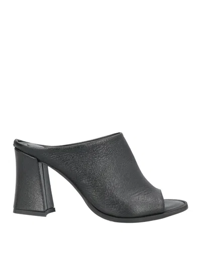 Stele Sandals In Black