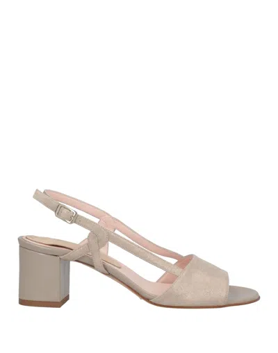 Stele Sandals In Grey