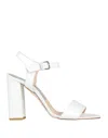 Stele Sandals In White
