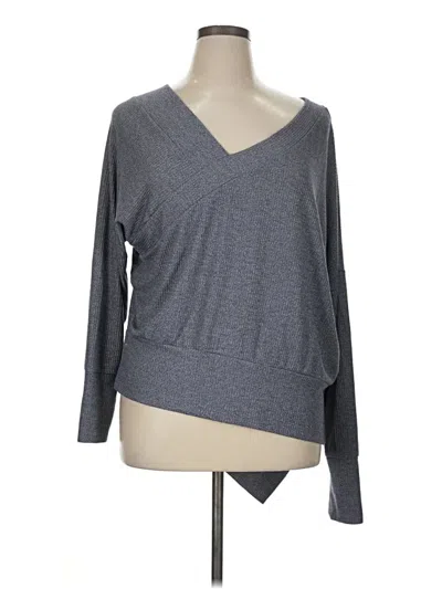Pre-owned Stella & Dot 3/4 Sleeve T-shirt In Gray