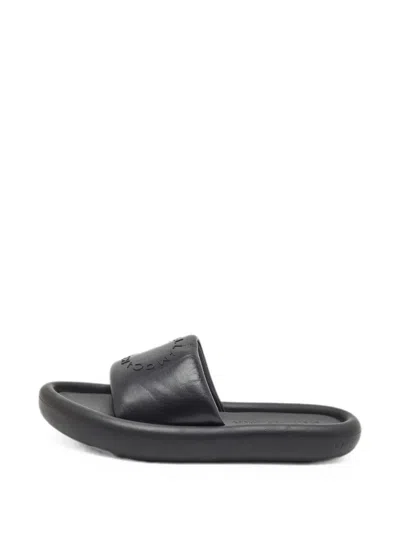 Pre-owned Stella Mccartney Air Embossed Logo Slides In Black