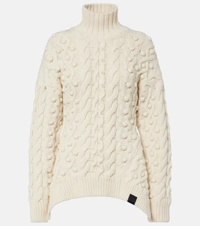 Stella Mccartney Bobble Cable-knit Wool Turtleneck Sweater In White