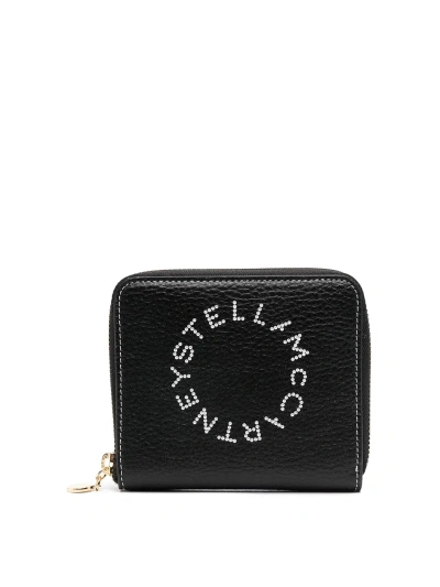 Stella Mccartney Logo Detail Zipped Wallet In Black