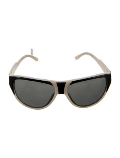 Pre-owned Stella Mccartney Cat-eye Tinted Sunglasses In Black