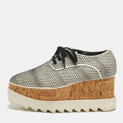 Pre-owned Stella Mccartney Elyse Star Size 35 White/black Faux Leather And Mesh Wedge Sneakers