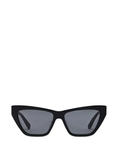 Stella Mccartney Falabella Cat-eye Frame Sunglasses In Schwarz