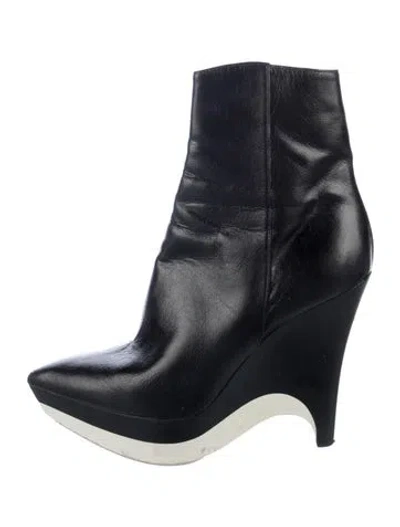 Pre-owned Stella Mccartney Leather Boots In Black
