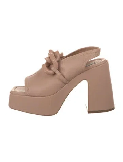 Pre-owned Stella Mccartney Leather Chain-link Accents Slingback Pumps In Neutral