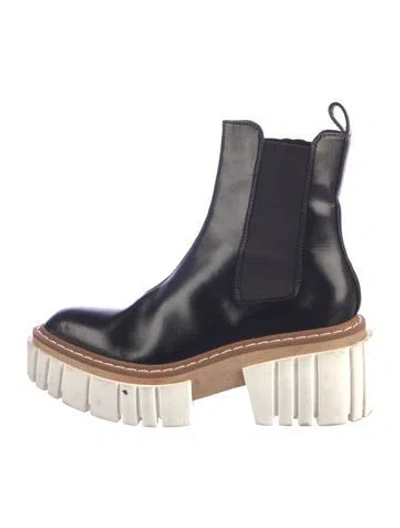 Pre-owned Stella Mccartney Leather Chelsea Boots In Black