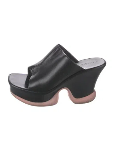Pre-owned Stella Mccartney Leather Mules In Black/pink