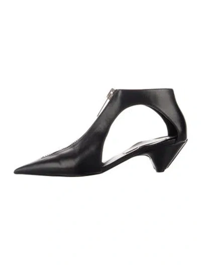 Pre-owned Stella Mccartney Leather T-strap Pumps In Black