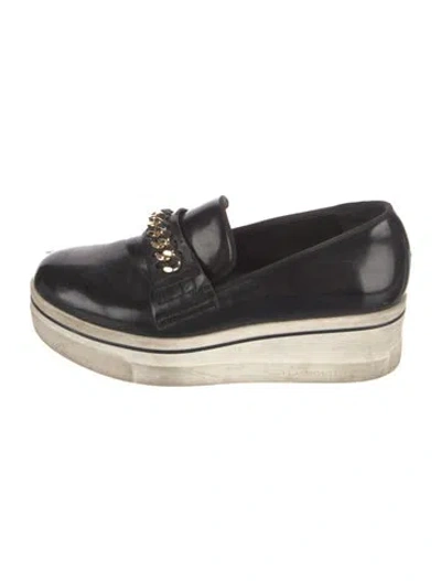 Pre-owned Stella Mccartney Patent Leather Chain-link Accents Loafers In Black