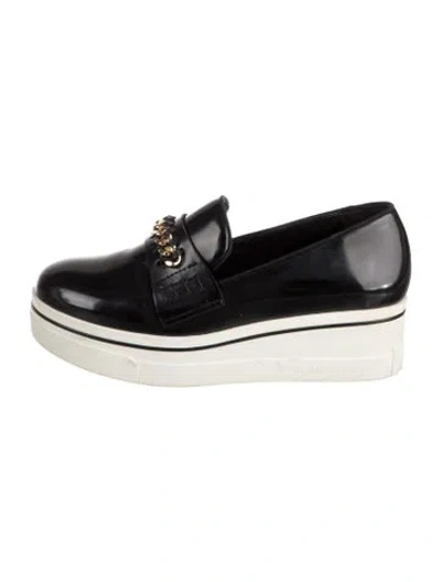 Pre-owned Stella Mccartney Patent Leather Chain-link Accents Loafers In Black