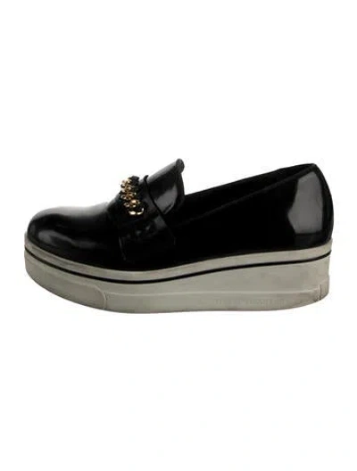 Pre-owned Stella Mccartney Patent Leather Chain-link Accents Pumps In Black