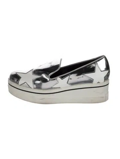 Pre-owned Stella Mccartney Patent Leather Graphic Print Loafers In Metallic/silver