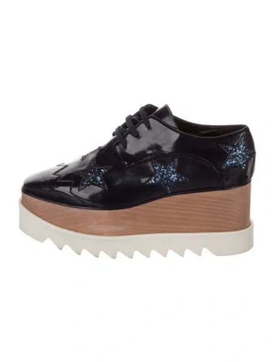 Pre-owned Stella Mccartney Patent Leather Patterned Pumps In Blue