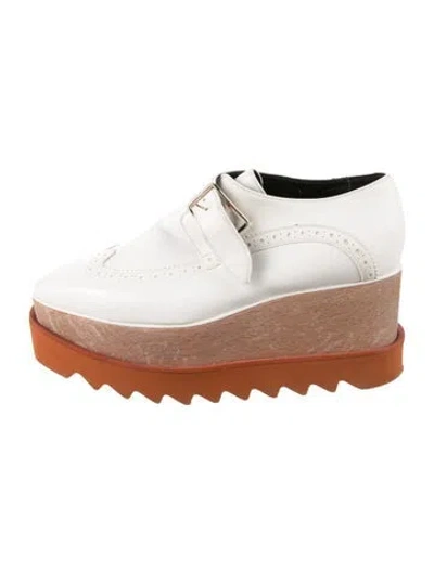 Pre-owned Stella Mccartney Patent Leather Pumps In White