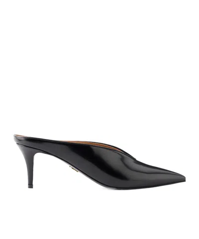 Stella Mccartney Poin-toe Mules In Black