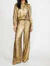 Stellah Relaxed Button Down In Gold In Gold