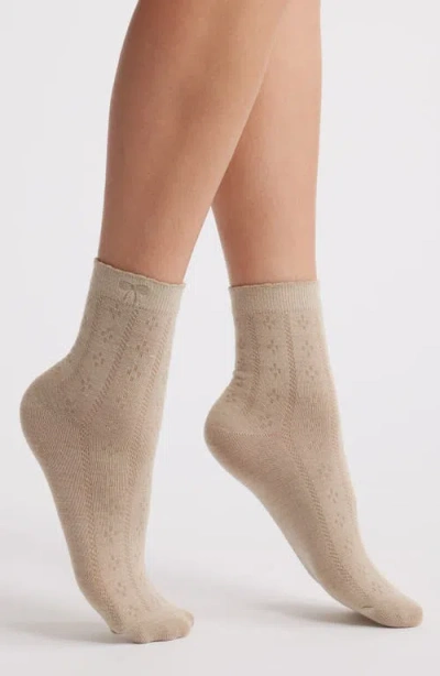 Stems Bow Embroidered Fine Rib Crew Socks In Taupe