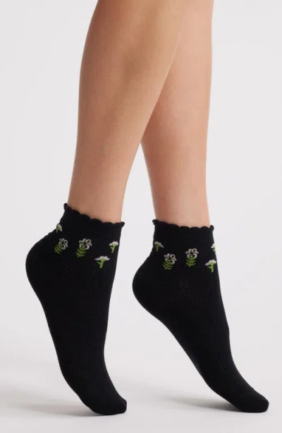 Stems Daisy Embroidered Ankle Socks In Black