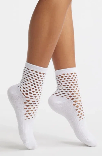 Stems Mesh Grippy Crew Socks In White