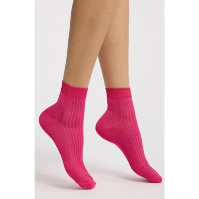 Stems Rib Quarter Socks In Pink