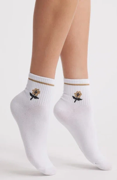 Stems Wildflower Embroidered Ankle Socks In White