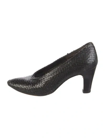 Pre-owned Stephane Kélian Leather Pumps In Black