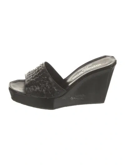 Pre-owned Stephane Kélian Leather Slides In Black