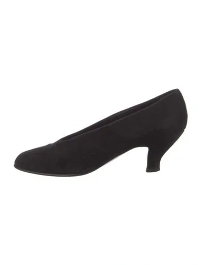 Pre-owned Stephane Kélian Suede Pumps In Black